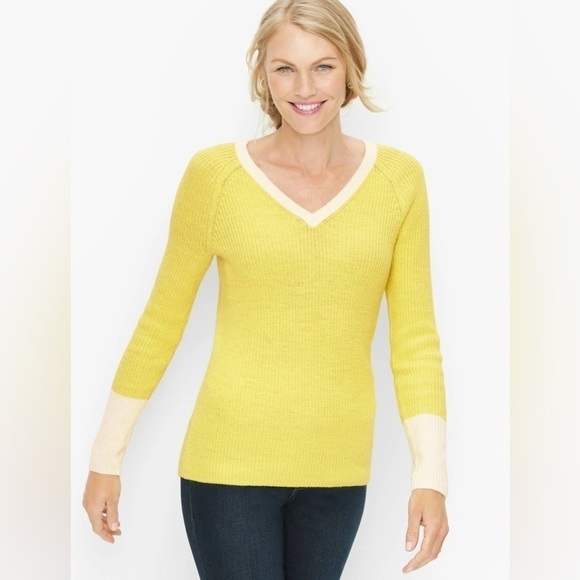 NWT. Talbots PXL Tipped V-Neck Pullover Sweater in Yellow Chiffon. - Picture 1 of 9